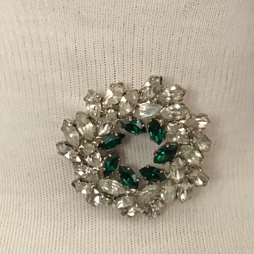 Vintage circa 1950 Crystal and Green Rhinestone Wreath Brooch